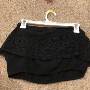 Cropped black Lacey top
